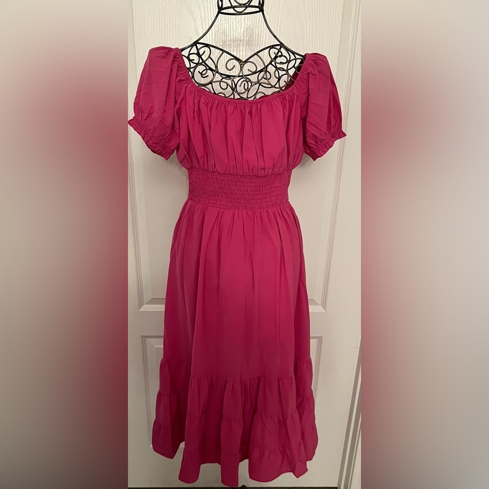 Elegant Pink Dress with Smocked Waist - Picture 2 of 2